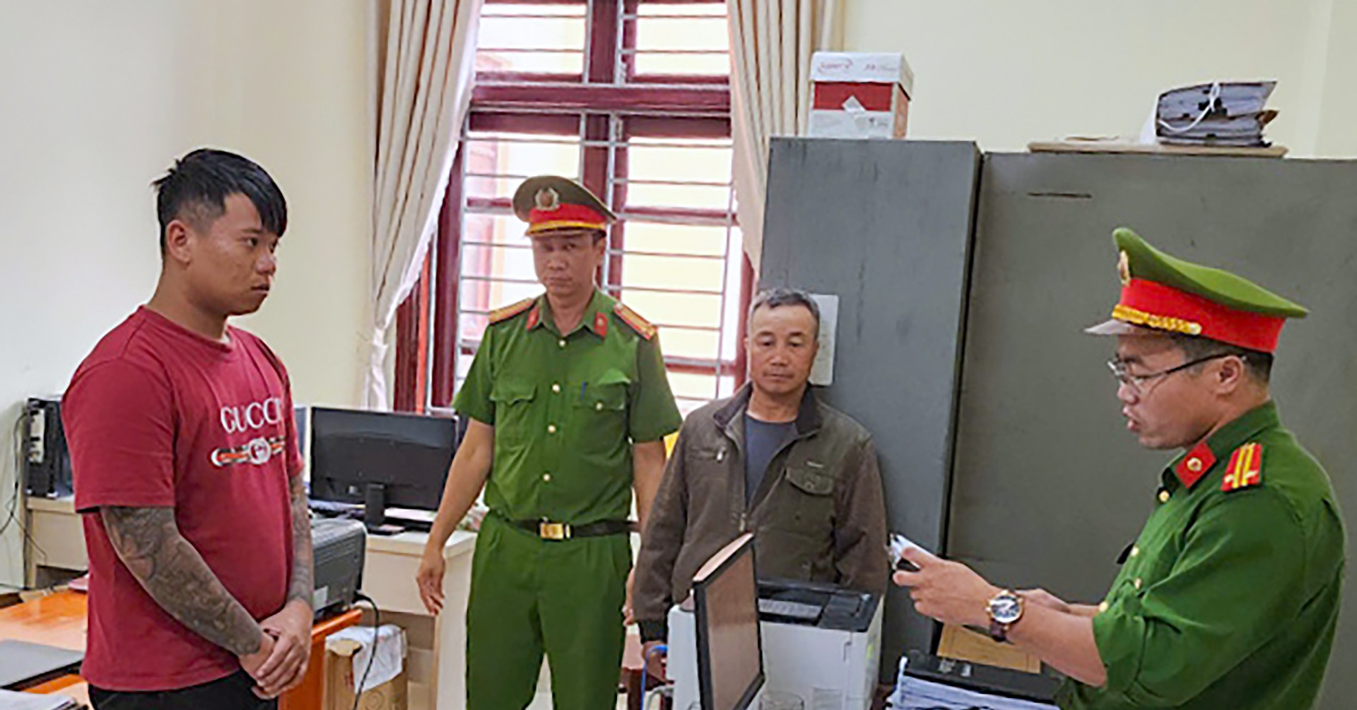 Đường dây mua bán tài khoản ngân hàng, giao dịch hơn 2.000 tỷ đồng
