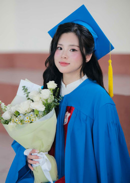 Huỳnh Tú Uyên 3.jpg