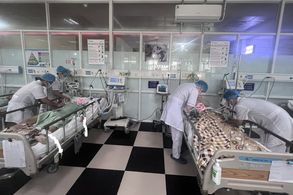 Sai lầm sau bữa nhậu khiến 3 thanh niên phải cấp cứu, 2 người tiên lượng nặng