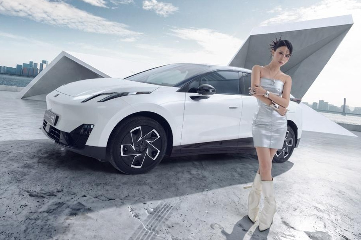 Ưu đãi lớn cho chủ xe Lynk & Co 02 từ tháng 9
