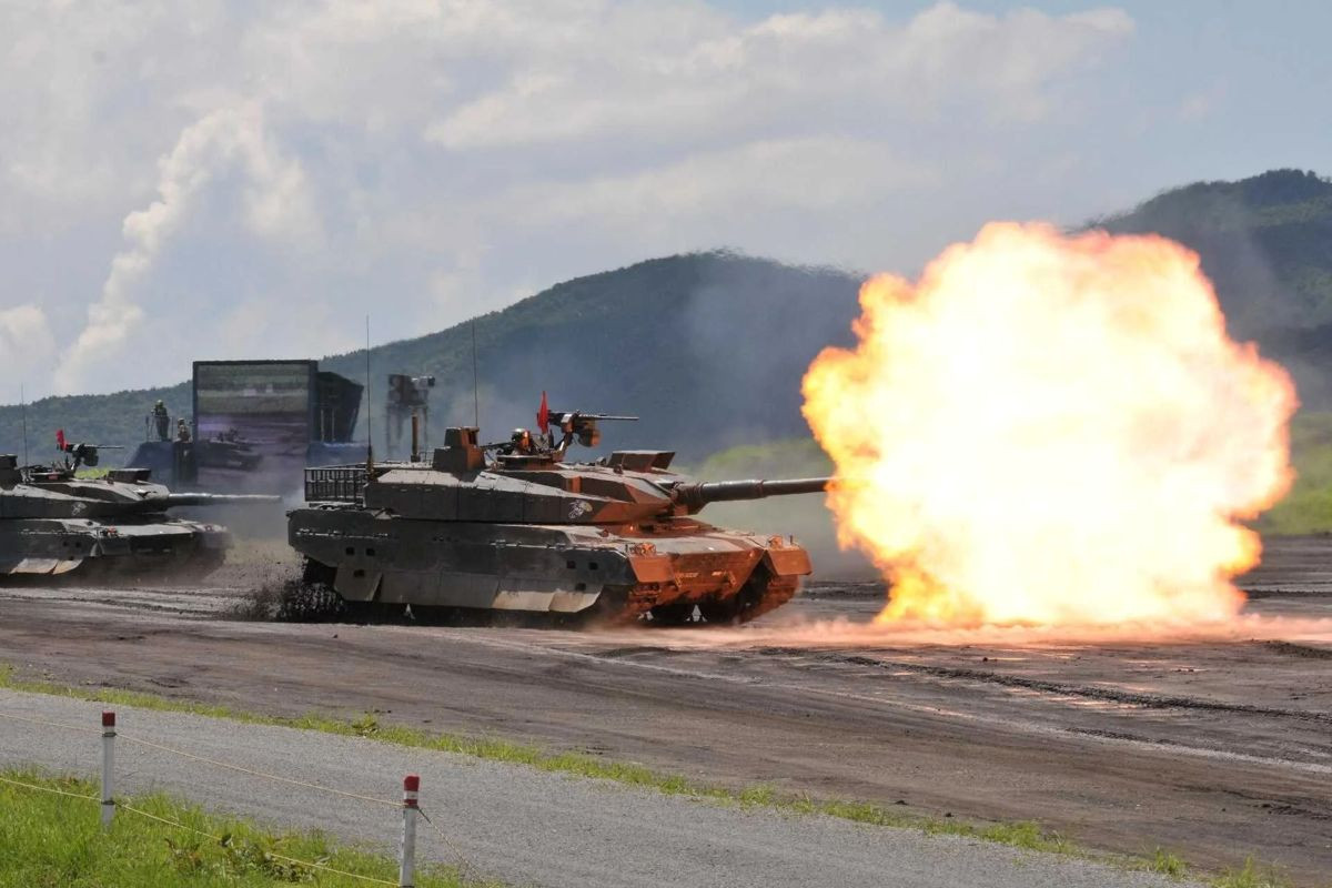 Xe tăng Type 10 Nhật Bản 2.jpg