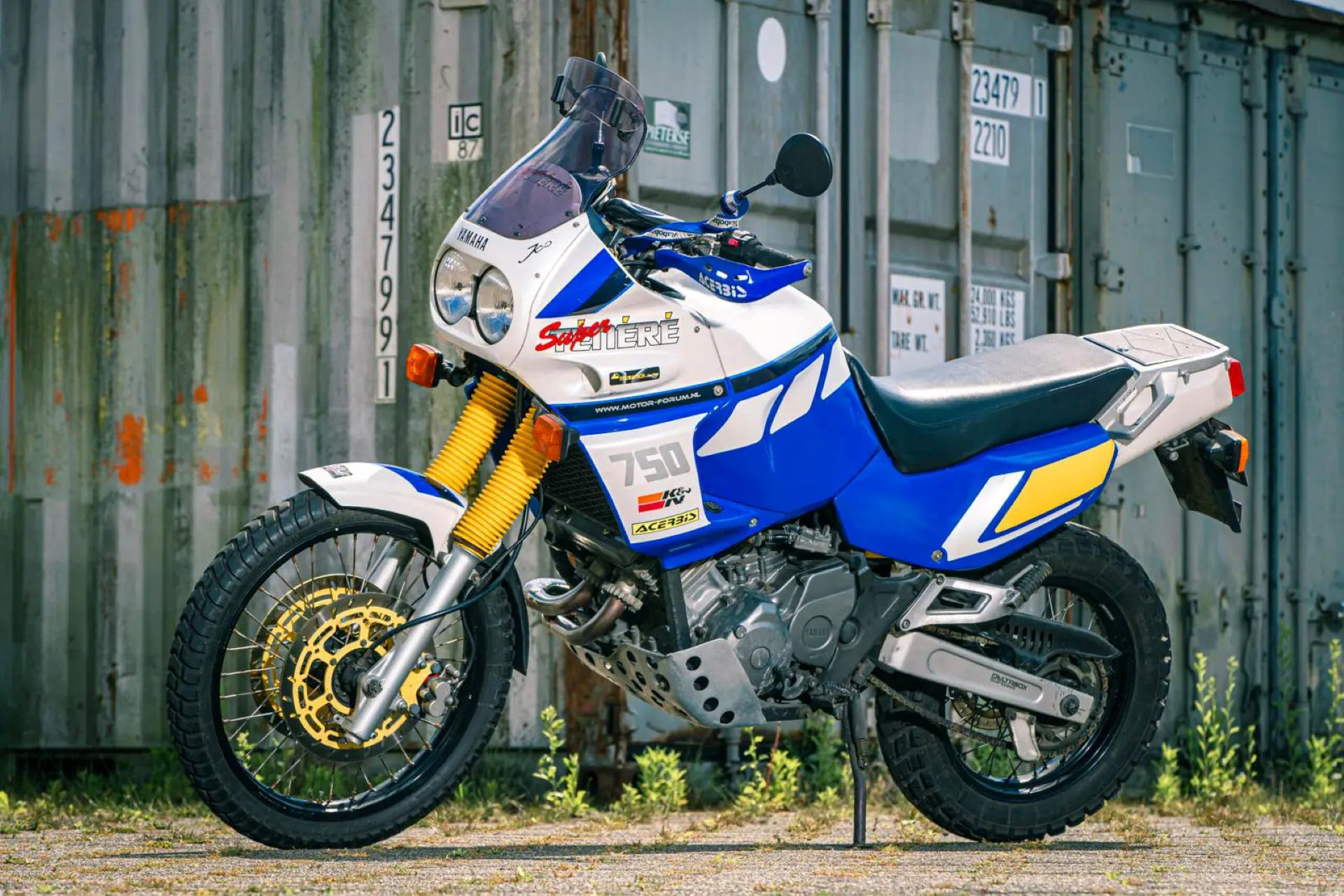 Yamaha XTZ750 Super Tenere.jpg