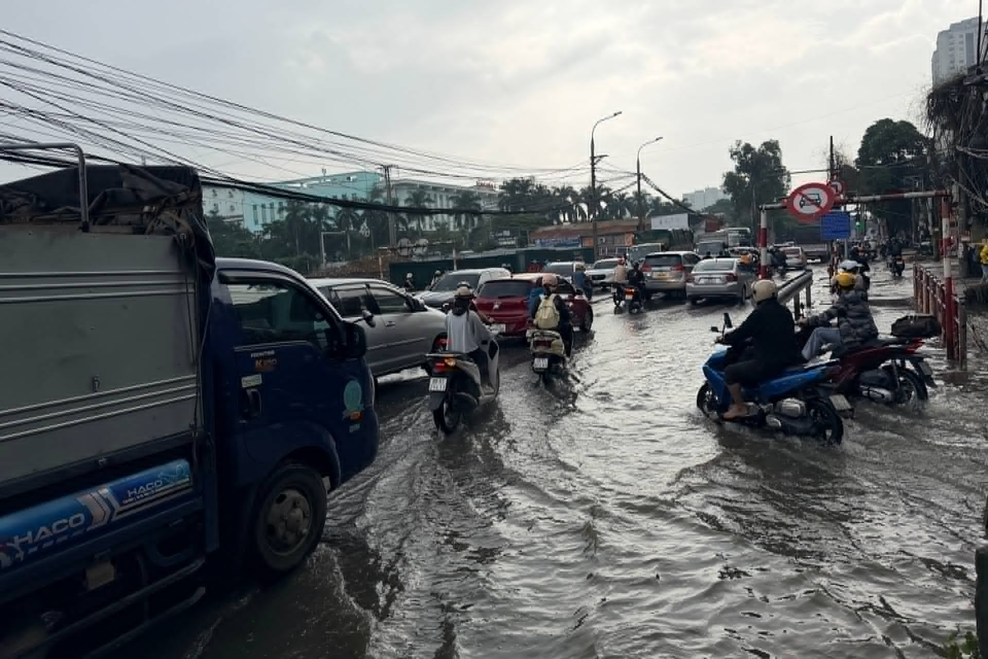 Hà Nội ngập 5.jpg