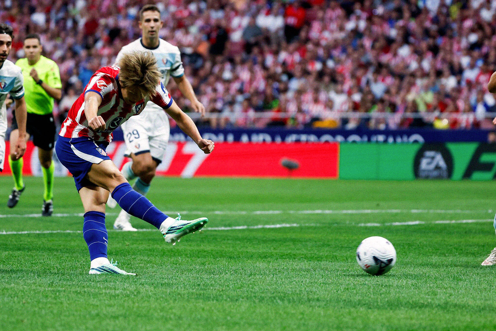Lee Kang In Atletico Osasuna.jpg