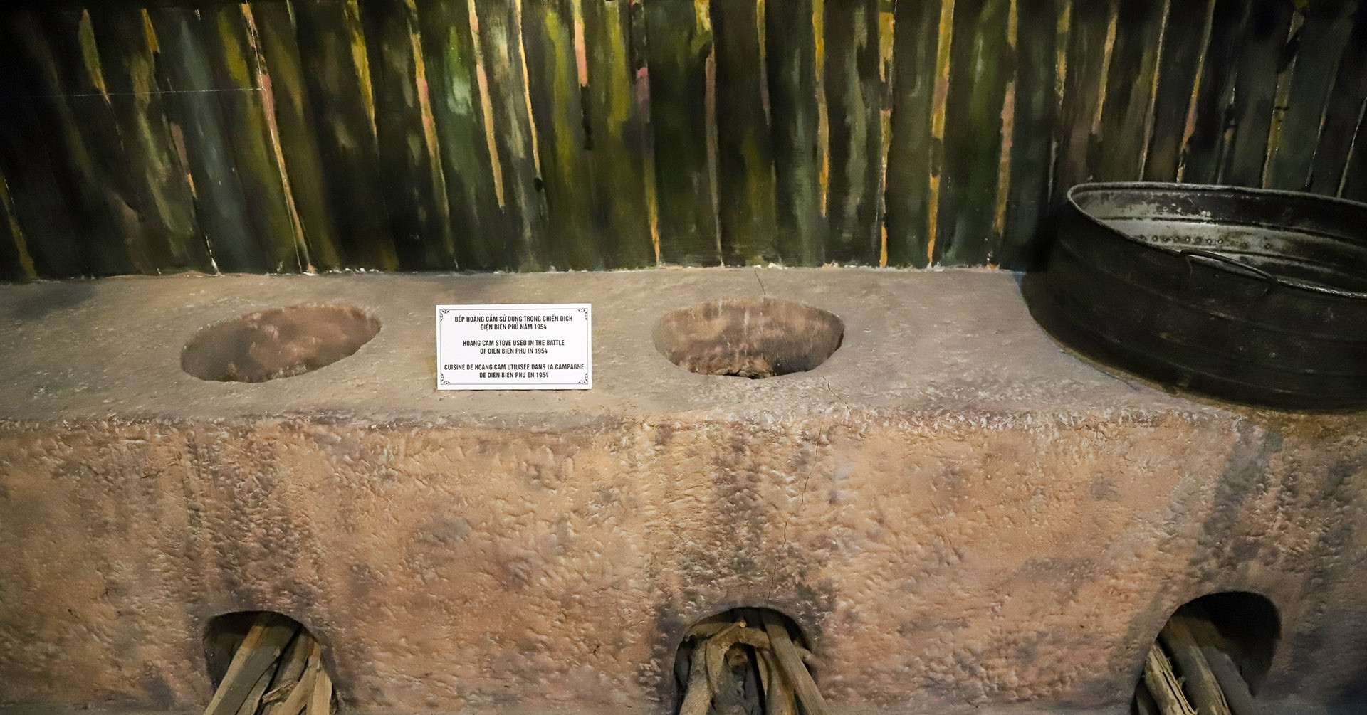 Người sáng tạo ra bếp Hoàng Cầm được truy tặng danh hiệu Anh hùng LLVT nhân dân