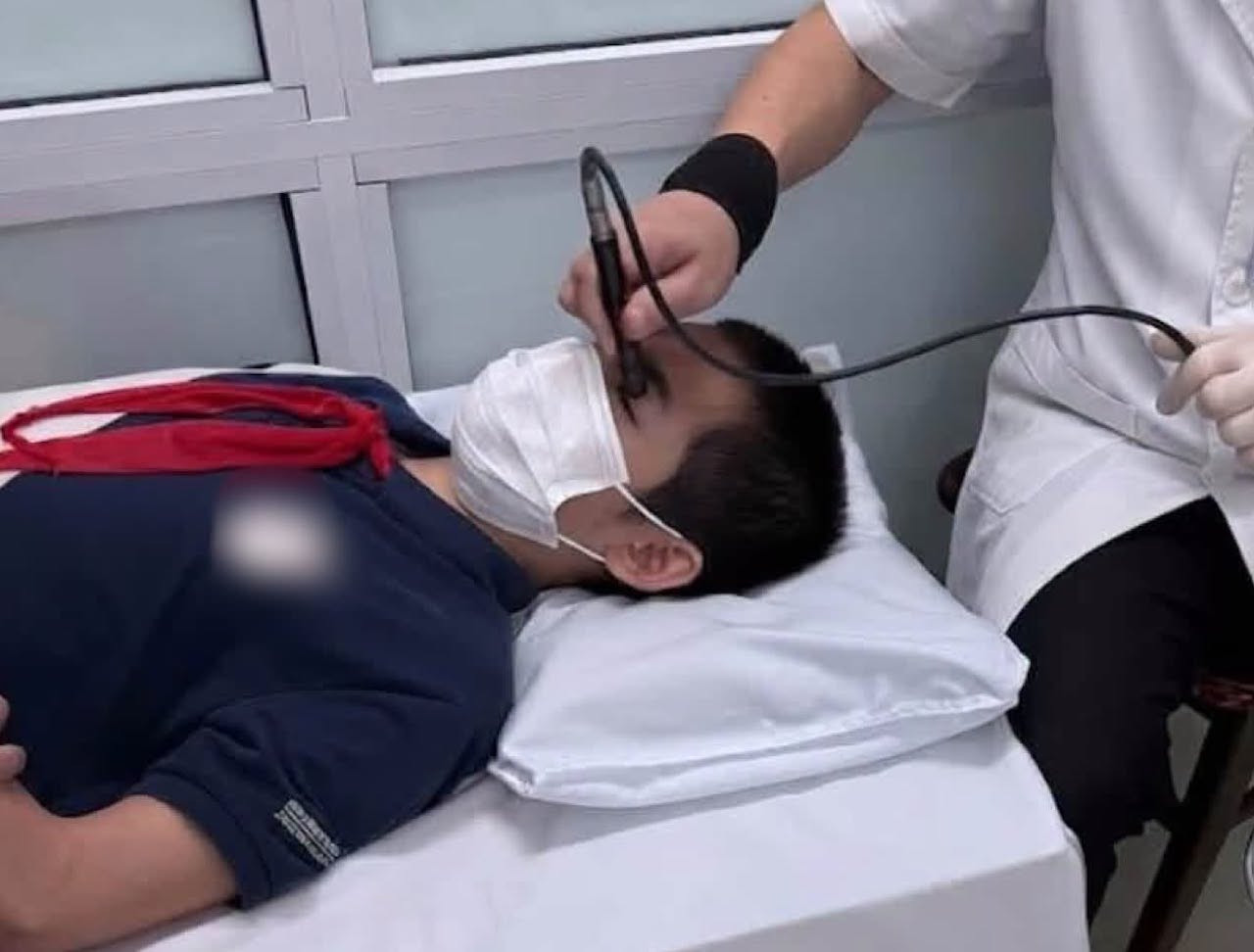 Tre vo nhan cau .jpeg