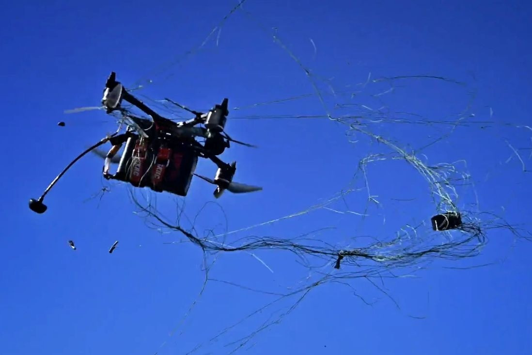 Vũ khí 'màng nhện' tóm gọn drone trong tích tắc, định nghĩa lại phòng thủ không chiến