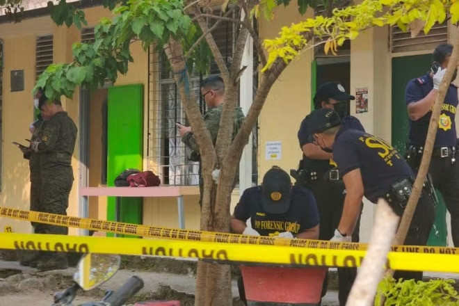 Xả súng tại trường học ở Philippines, 11 người thương vong