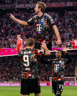 https://static-images.vnncdn.net/vps_images_publish/000001/000003/2026/9/19/bayern-munich-kane-1-178.jpeg