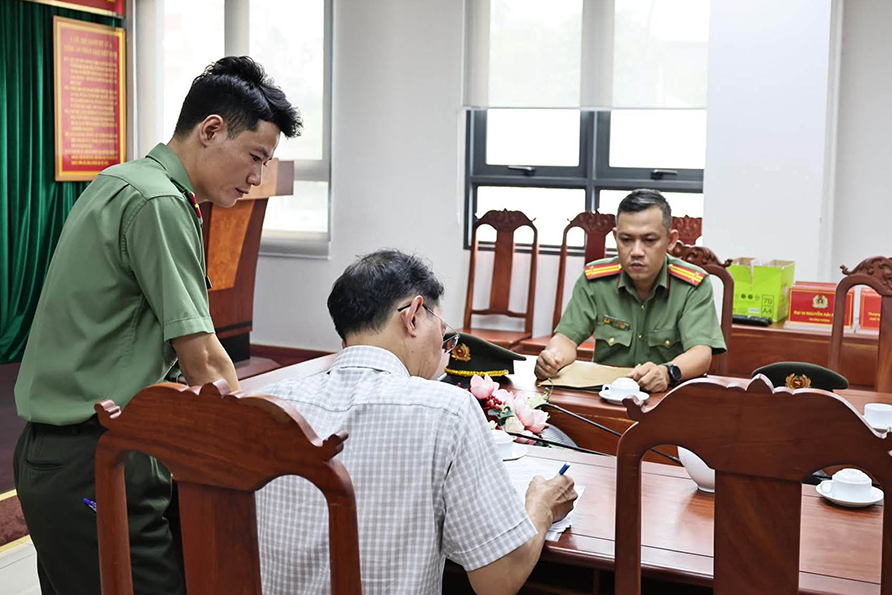 Cài phần mềm trái phép tại trường học, một công ty bị phạt
