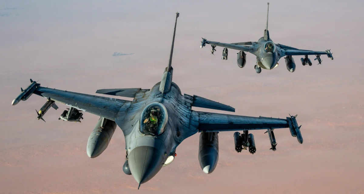 ‘Quái vật’ F-16G lộ diện với siêu cảm biến, tầm bay ‘khủng’ thay đổi diện mạo Không quân Mỹ
