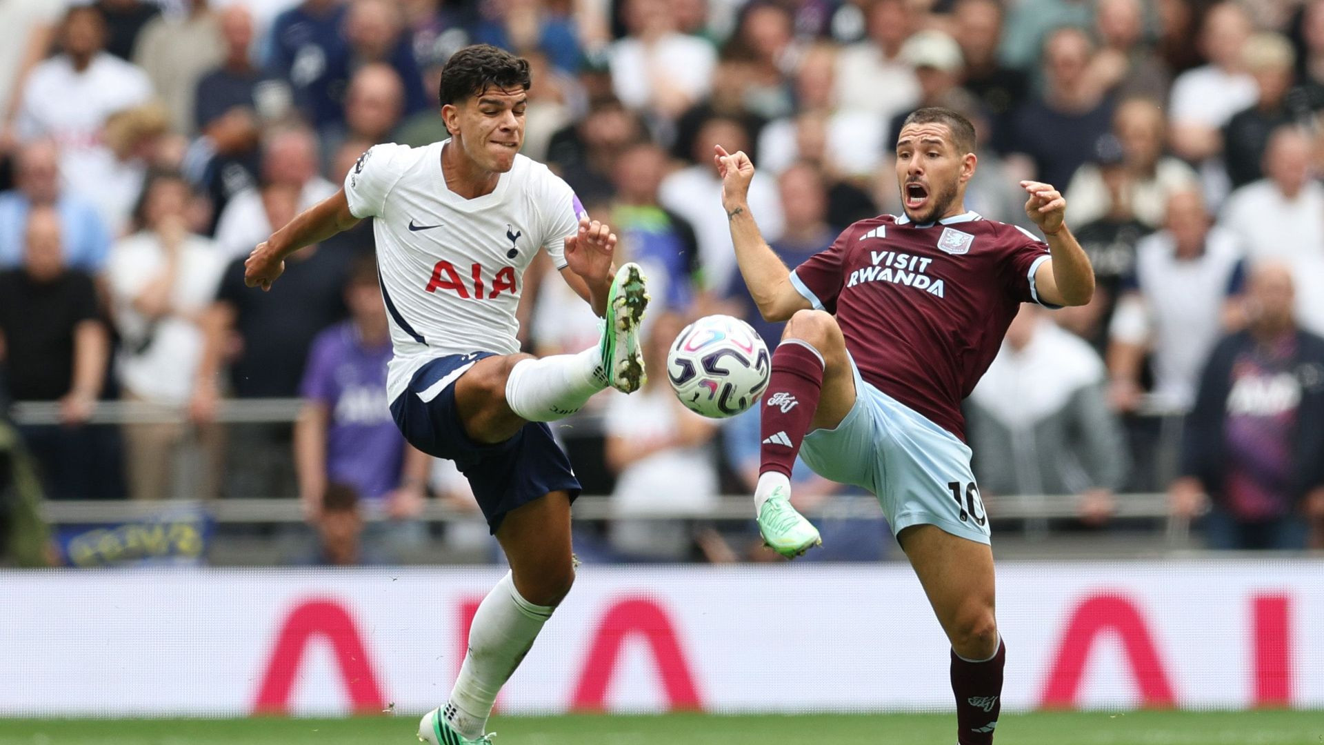 resources_premierleague_pulselive_com 2026 09 19T114407Z_1076670818_UP1EM9J0WLIAG_RTRMADP_3_SOCCER ENGLAND TOT AVL (1).jpg