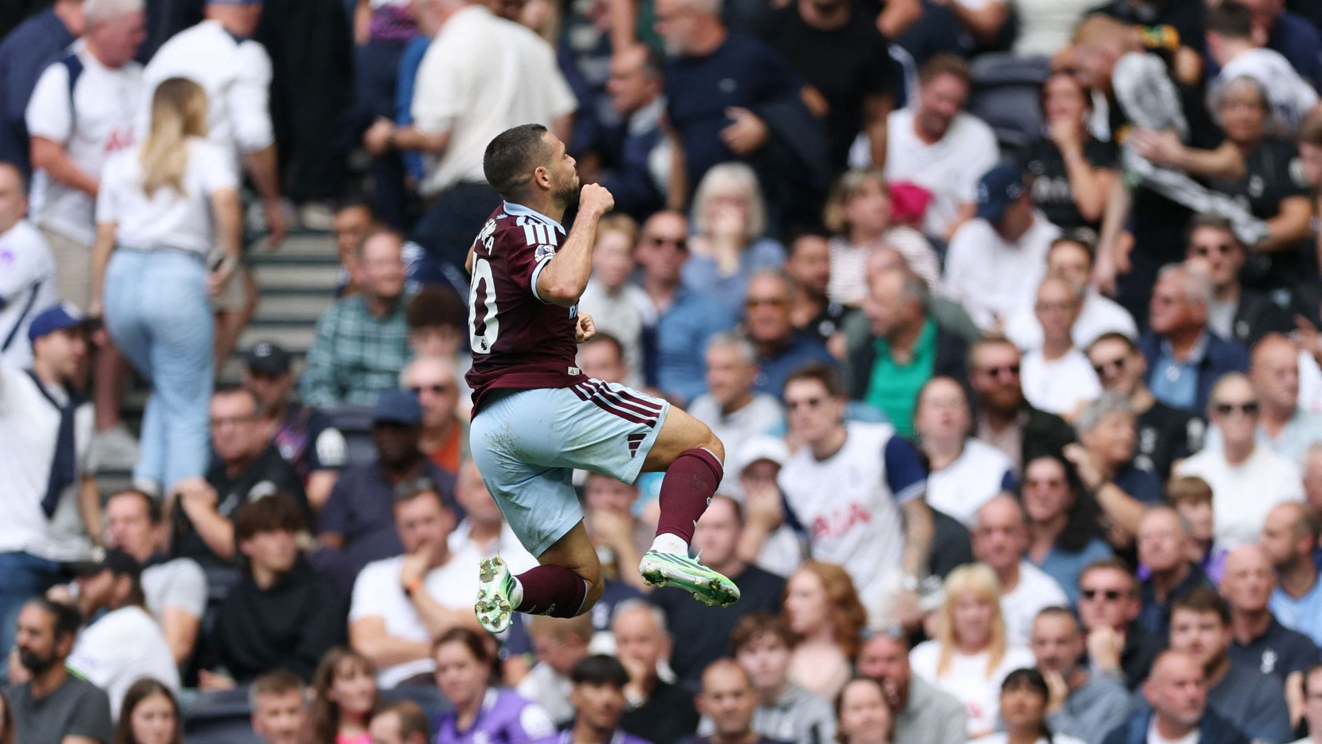 resources_premierleague_pulselive_com 2026 09 19T131444Z_103456704_UP1EM9J10SIFS_RTRMADP_3_SOCCER ENGLAND TOT AVL (1).jpg