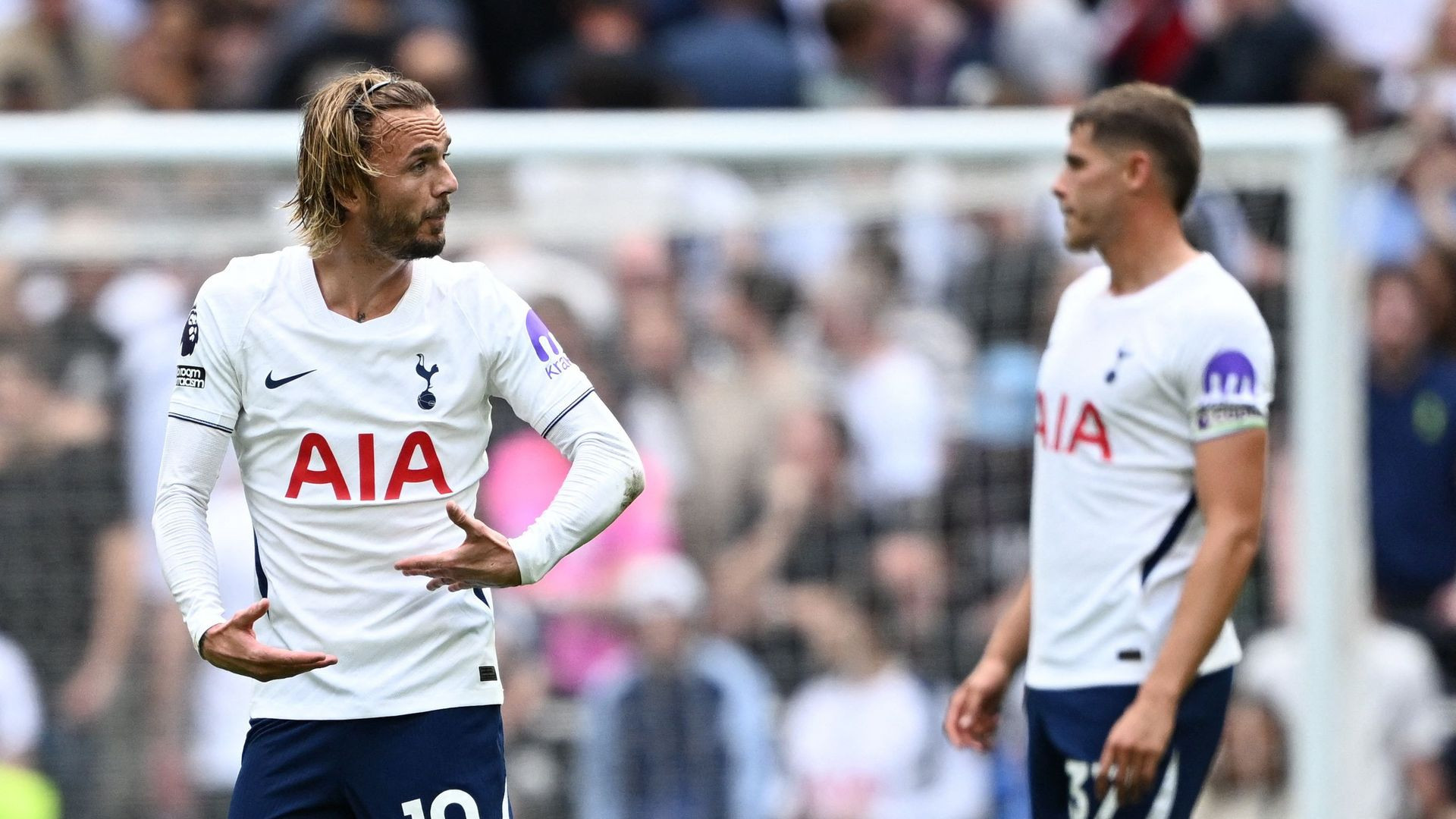 resources_premierleague_pulselive_com 2026 09 19T132229Z_701367737_UP1EM9J115FG9_RTRMADP_3_SOCCER ENGLAND TOT AVL.jpg