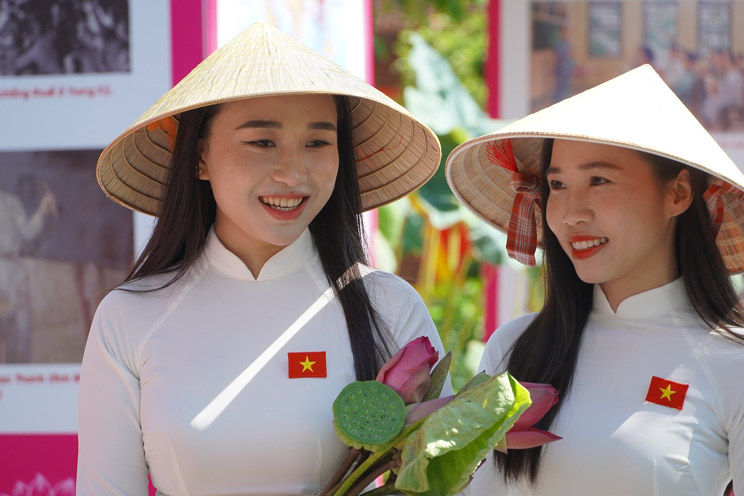 Sự trùng hợp đặc biệt ngày 2/9 hút du khách đổ về Làng Sen