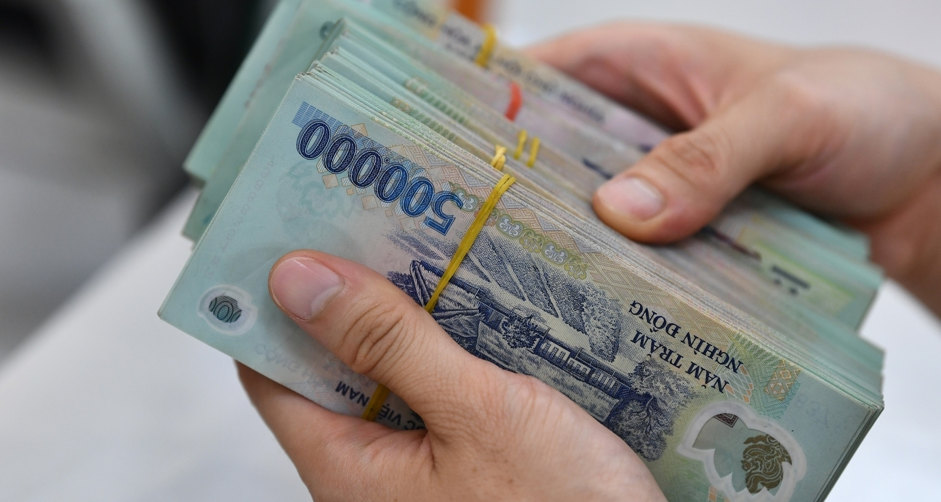 DN có phải kê khai lại chủ sở hữu hưởng lợi trong 10 ngày theo quy định mới?