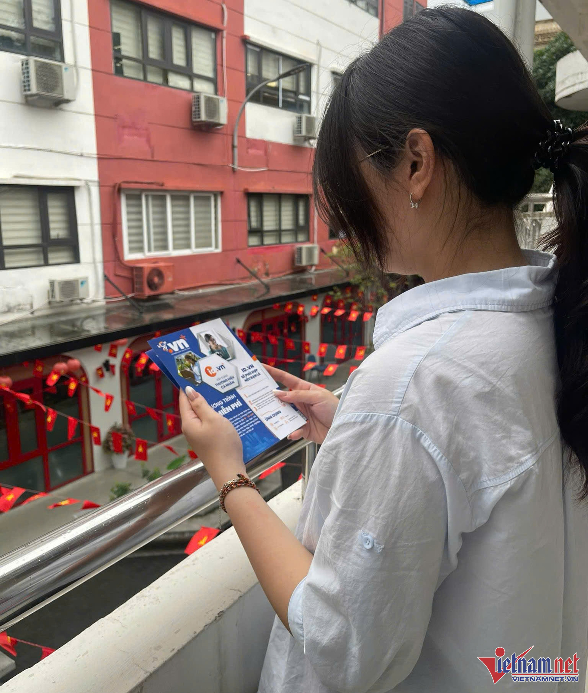 W-hien dien truc tuyen voi ten mien quoc gia Viet Nam.jpg