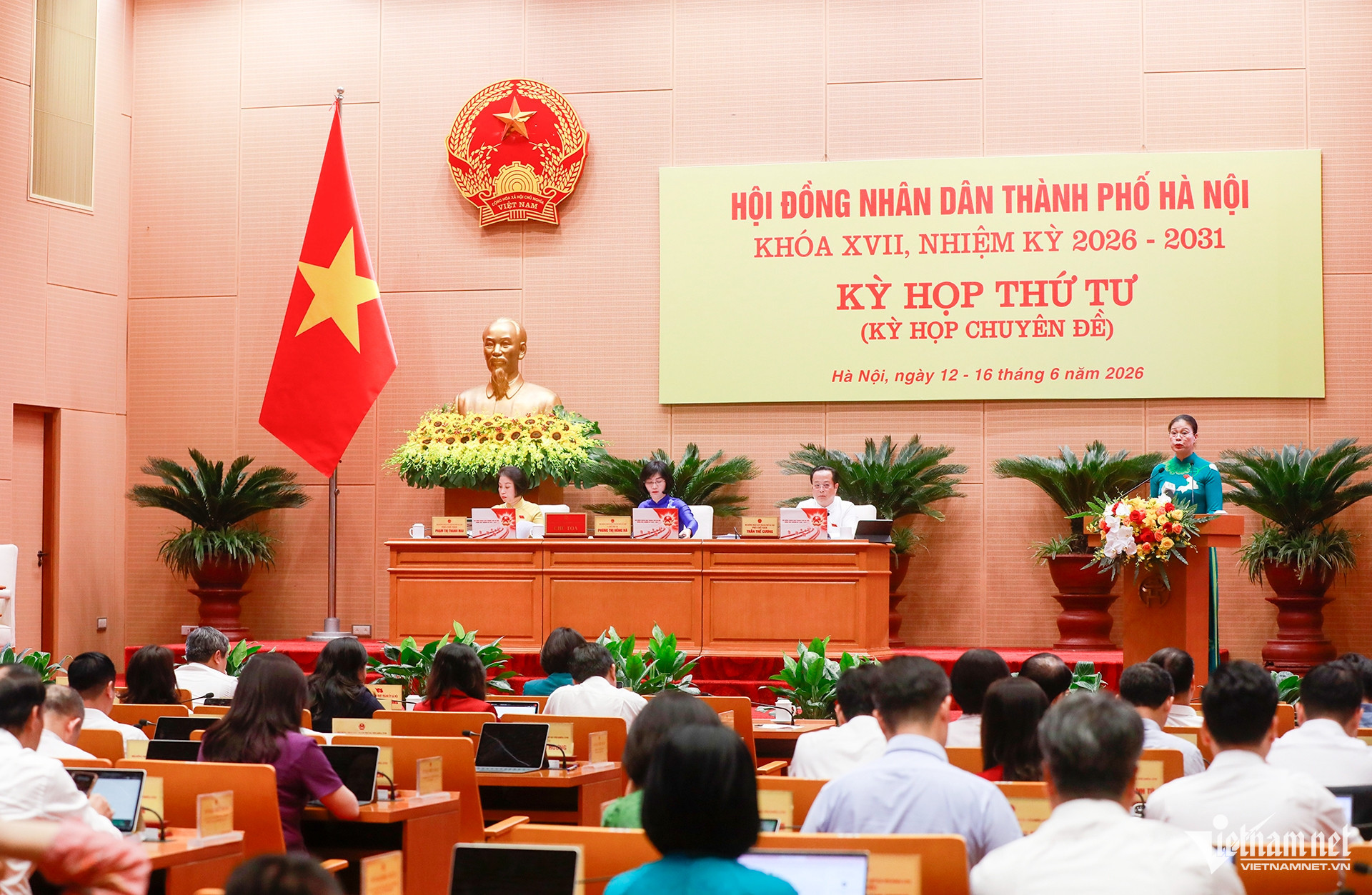 w hoi dong nhan dan 2 1777.jpg