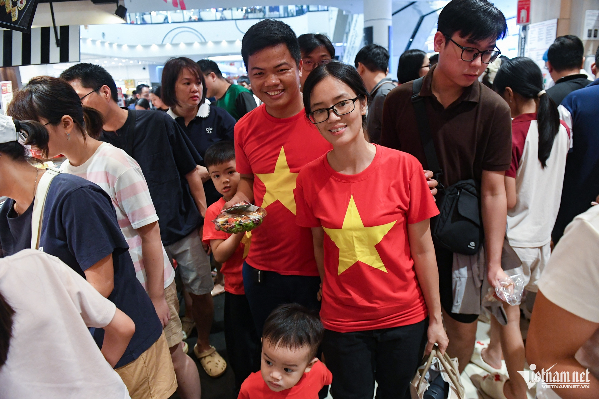 W-tttm   nghi le   quoc khanh (7).jpg