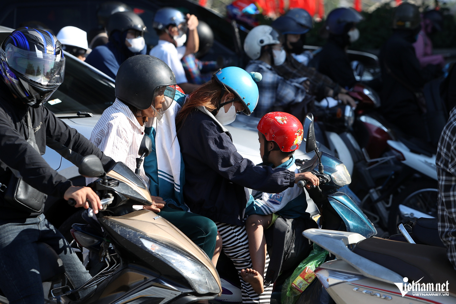 W-un tac 5 HIEU0153 sao chép.jpg
