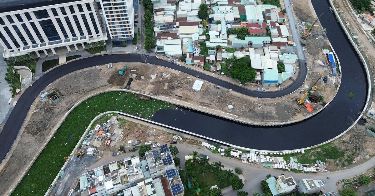 Xóa cảnh nhếch nhác, TPHCM thông xe 1,4km đường ven kênh dự án 17.000 tỷ