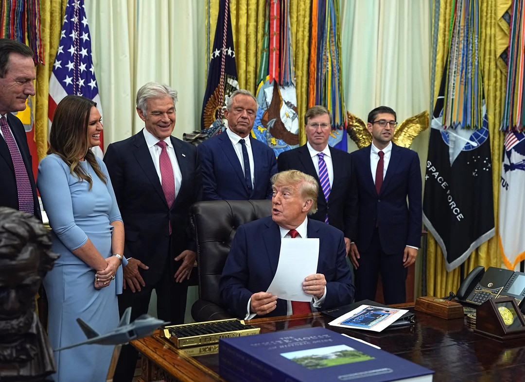 18biz drug prices trump mfzh superJumbo.jpg