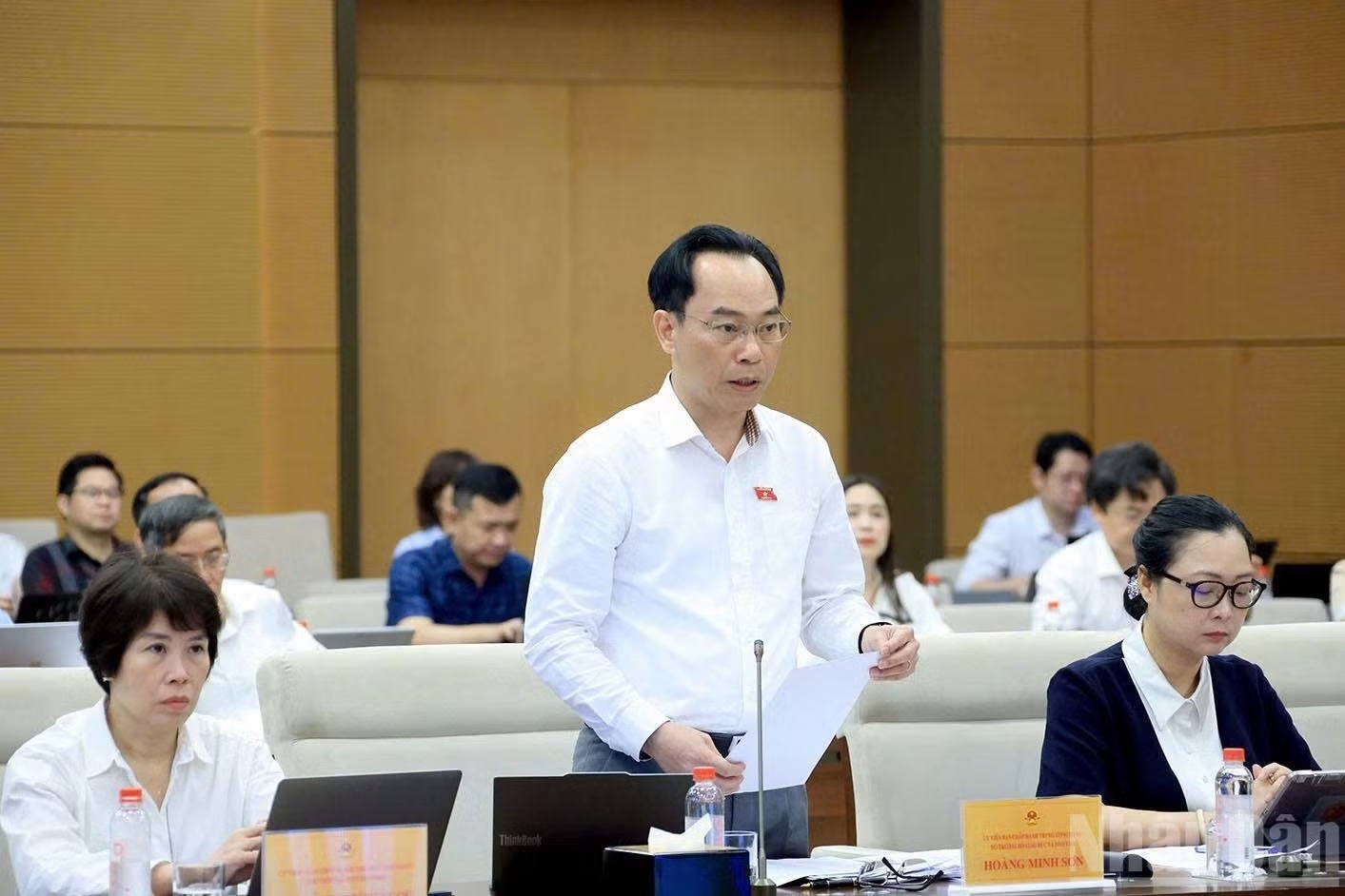 Bộ trưởng GD-ĐT nghiêm túc rút kinh nghiệm khi để thiếu sách giáo khoa