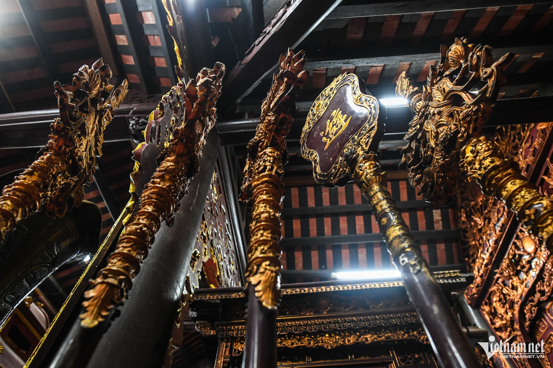 https://static-images.vnncdn.net/vps_images_publish/000001/000003/2026/9/20/w-den-mo-chua-chien-ton-giao-23jpg-102.jpg