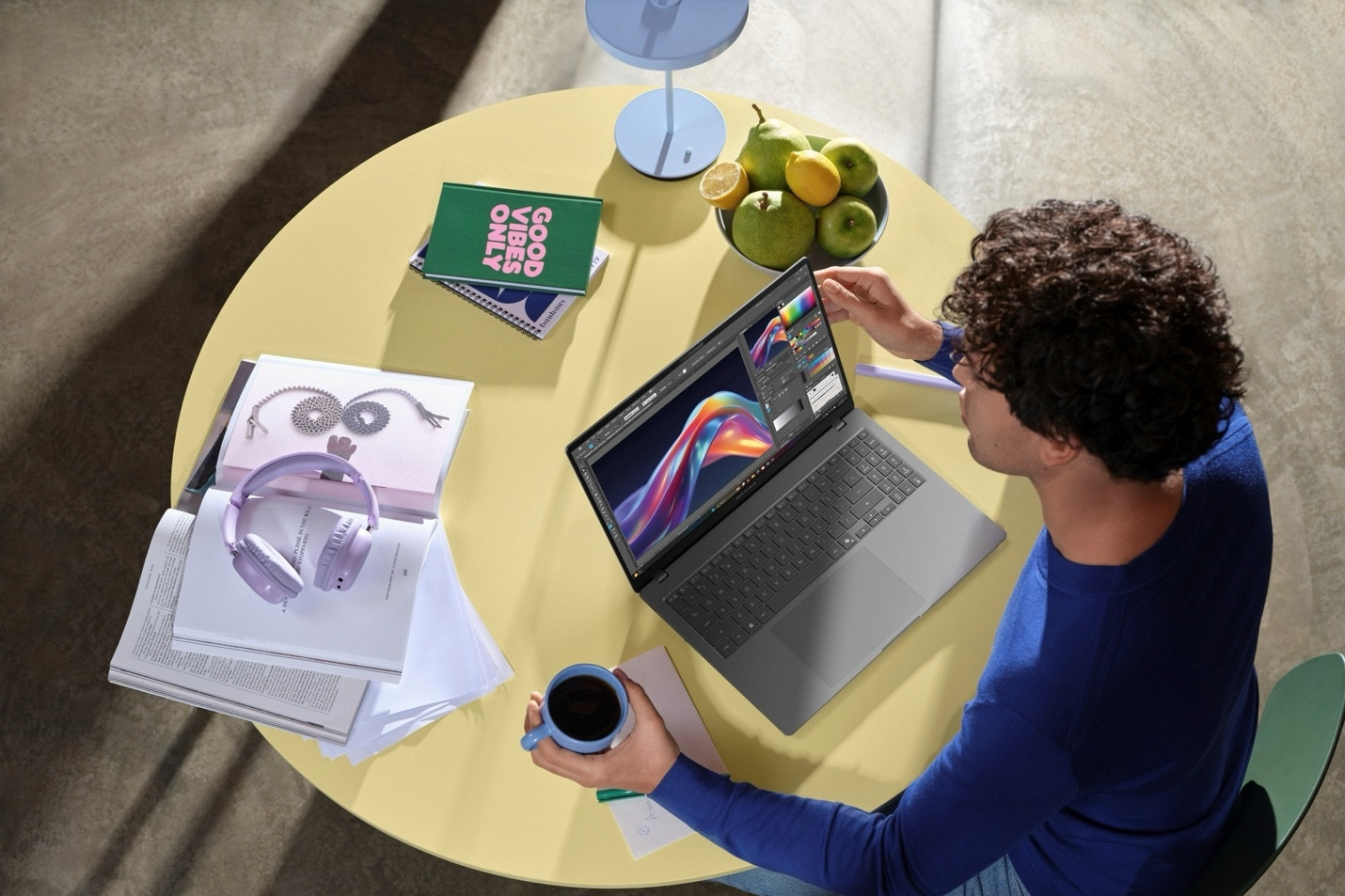 Laptop 1,28 kg mang lại khác biệt gì sau một ngày dài?
