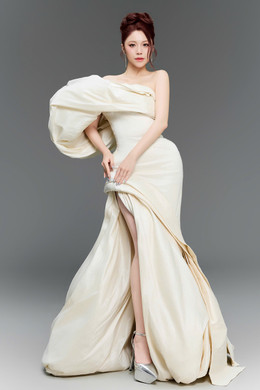 https://static-images.vnncdn.net/vps_images_publish/000001/000003/2026/9/21/thanh-thao-04-3614.jpg