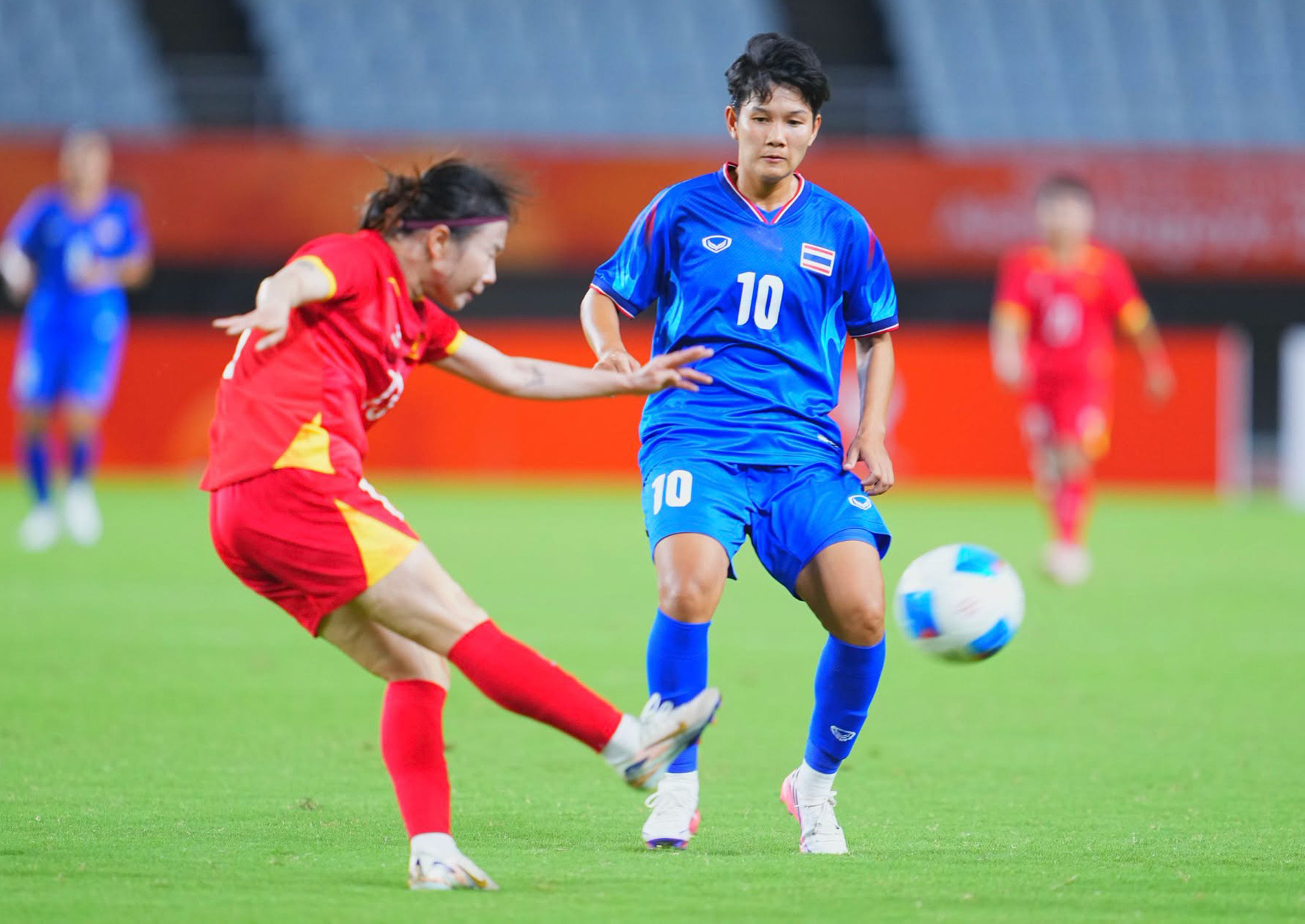 tuyen nu viet nam thai lan 3.jpg