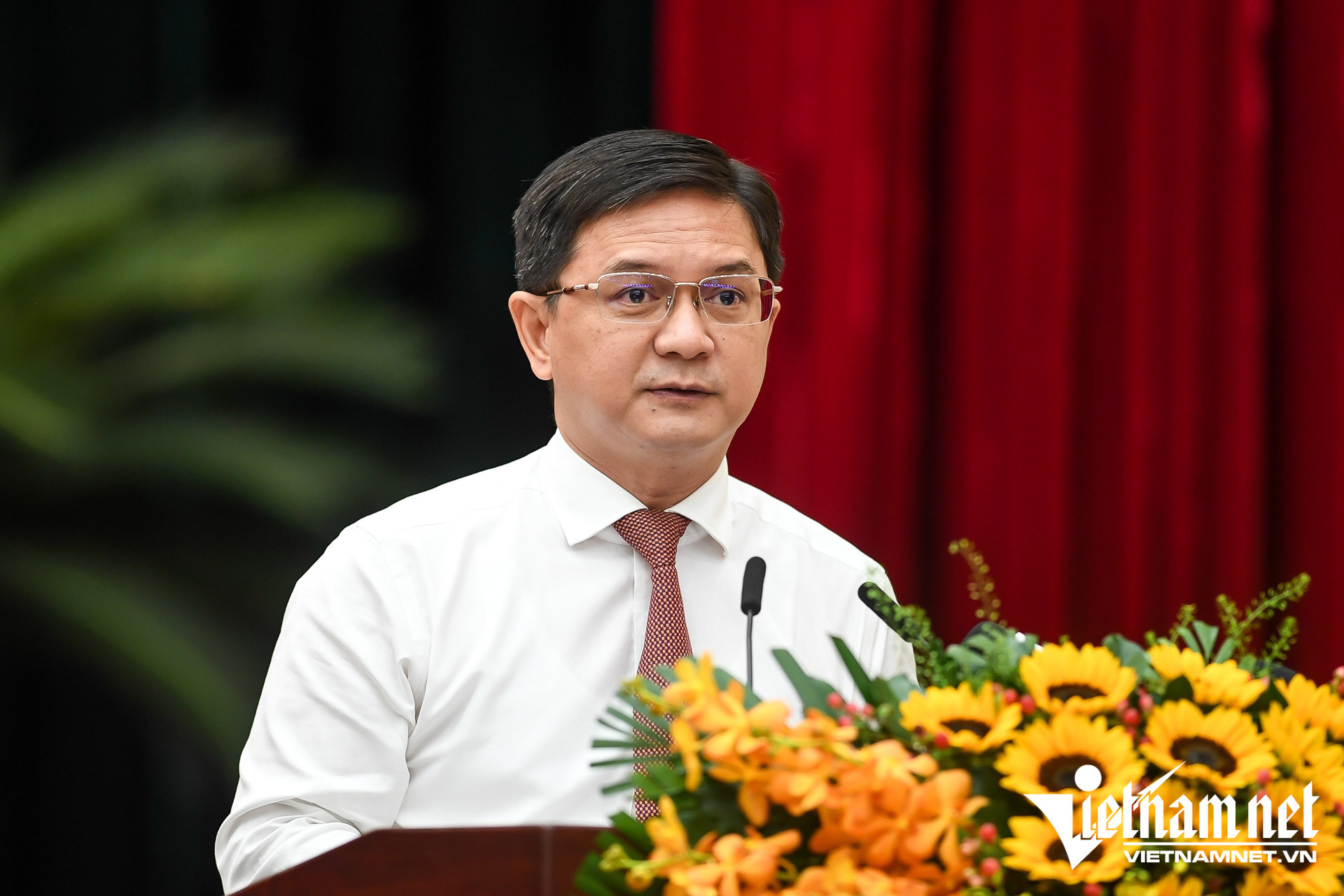 W-Nguyễn Mạnh Cường TPHCM   Nguyễn Huế 2.jpg