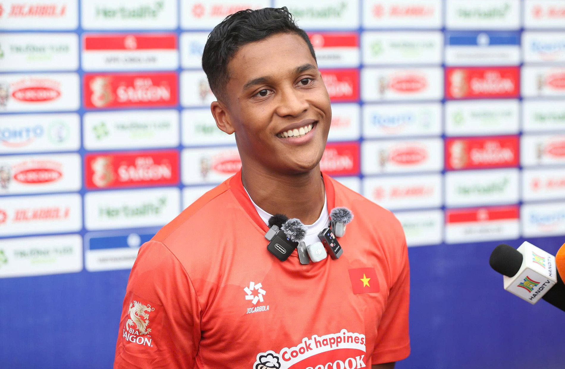 adou minh.jpg