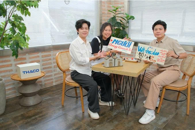 Cặp đôi kể chuyện gánh hàng rong qua nét vẽ
