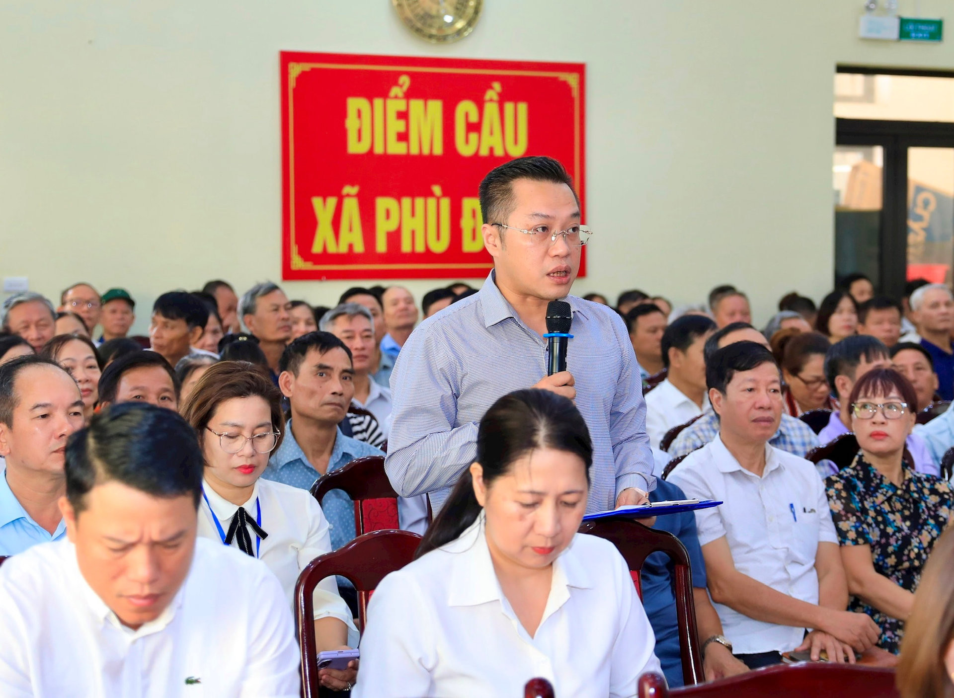 cử tri.jpg