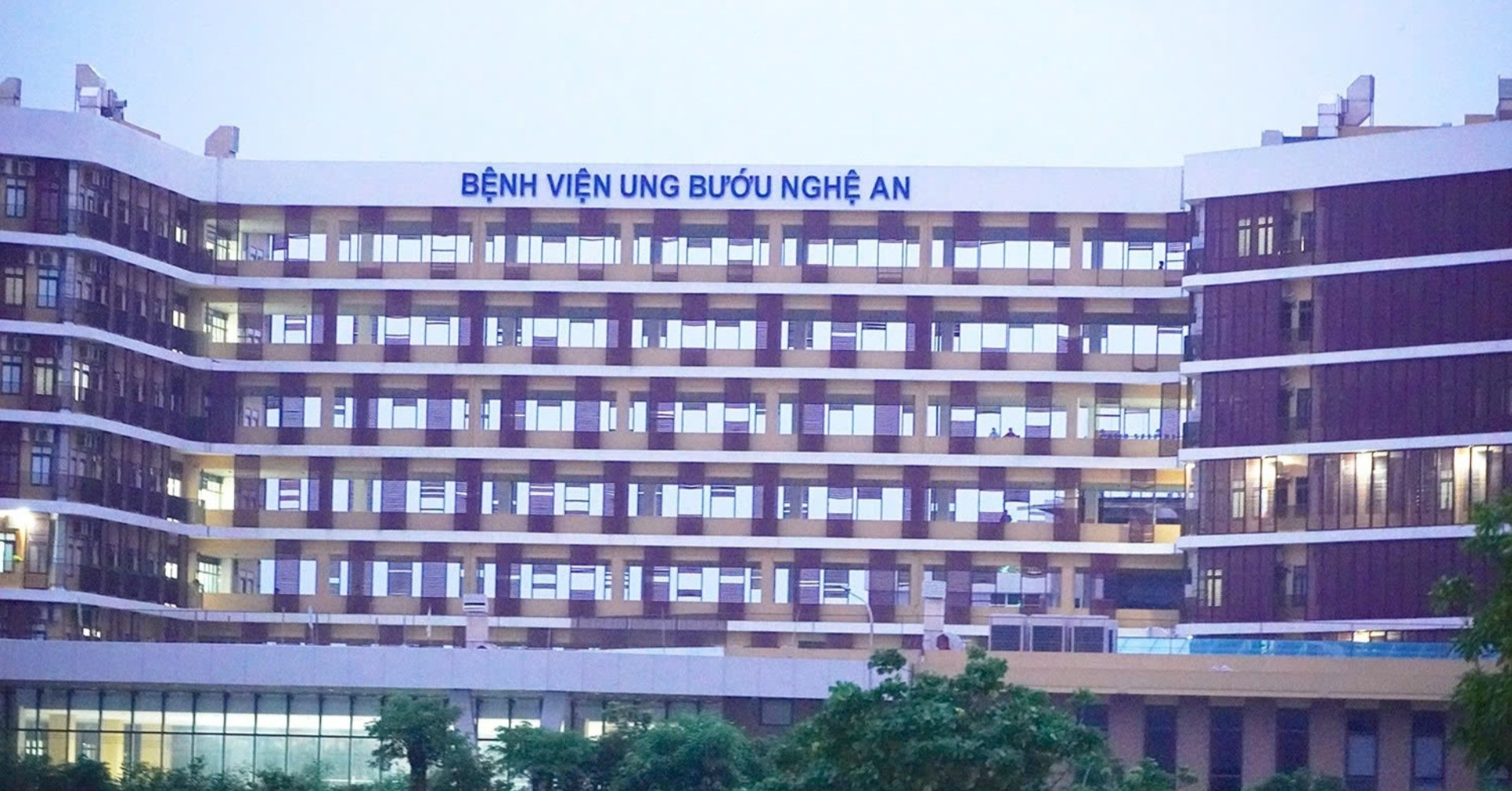 Số phận gói thầu hơn 291 tỷ ở Nghệ An sau khi lãnh đạo y tế Việt Mỹ, Thứ trưởng Thuấn bị bắt