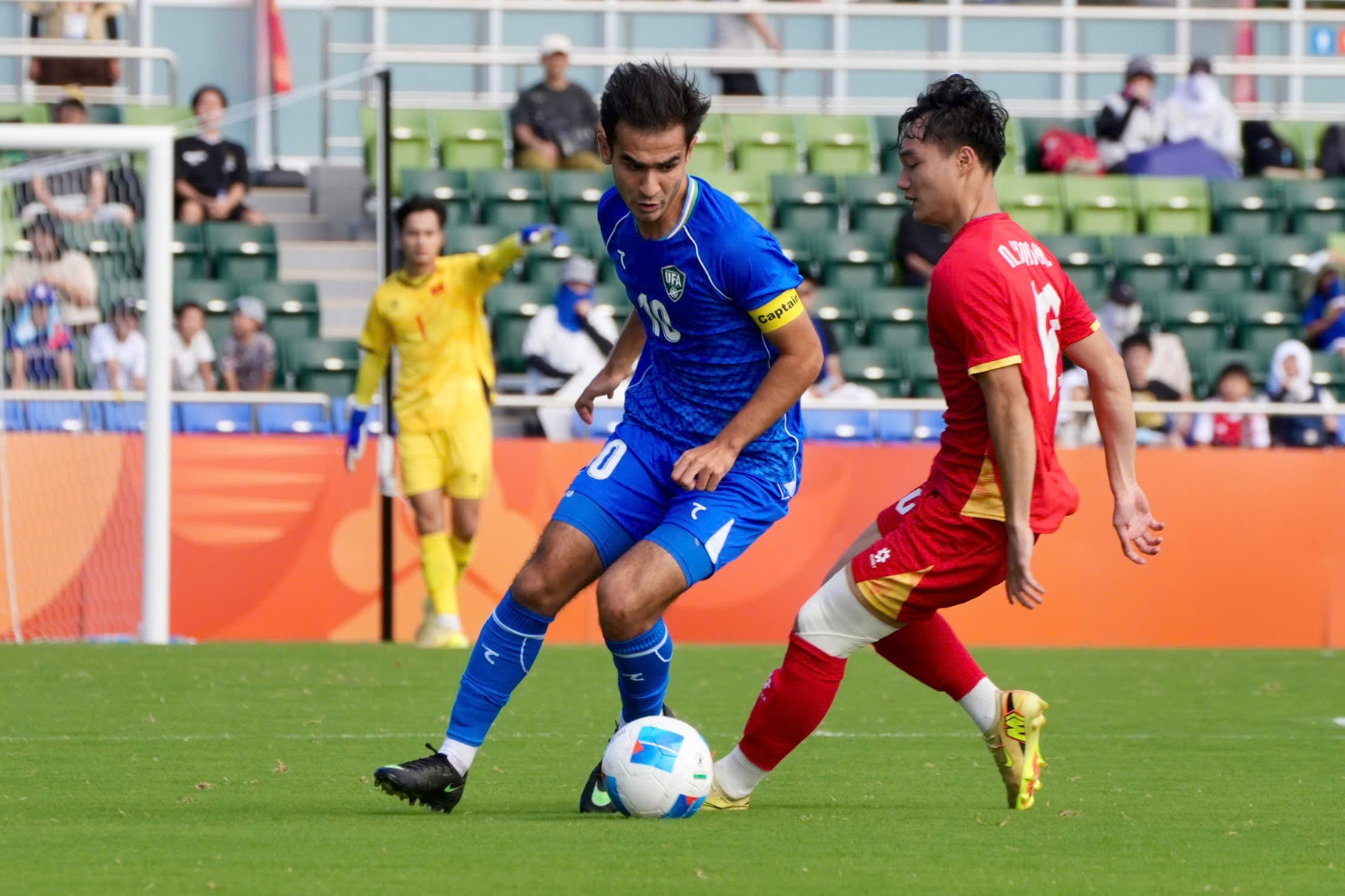 Trực tiếp bóng đá U23 Việt Nam 0-1 U23 Uzbekistan: Xuân Bắc bị chơi xấu