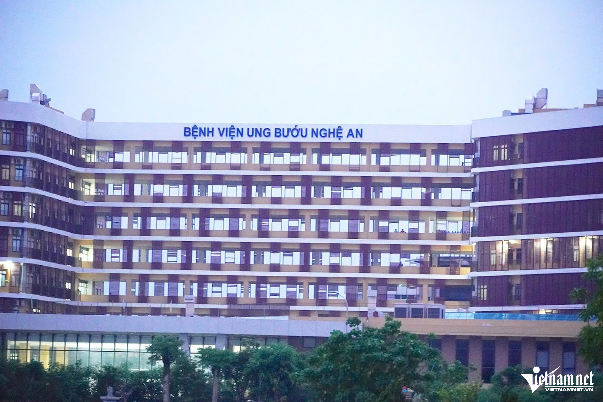 W-a bv ung bướu.jpg