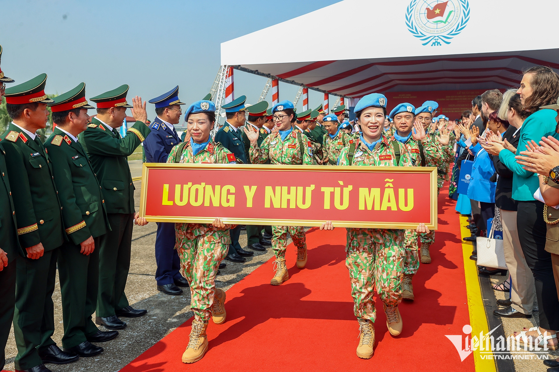 W-gìn giữ hòa bình.jpg