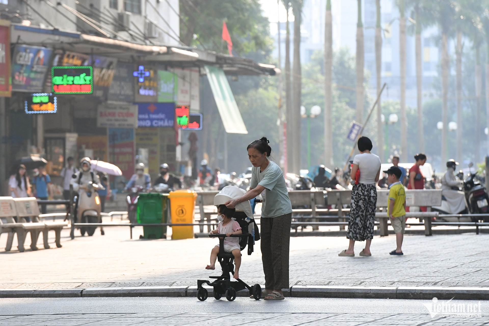 https://static-images.vnncdn.net/vps_images_publish/000001/000003/2026/9/22/w-hh-linh-dam-25-3799.jpg