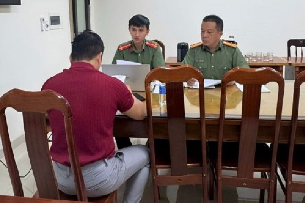 Xử phạt thanh niên tự ý 'chế' tác phẩm báo chí thành clip câu view