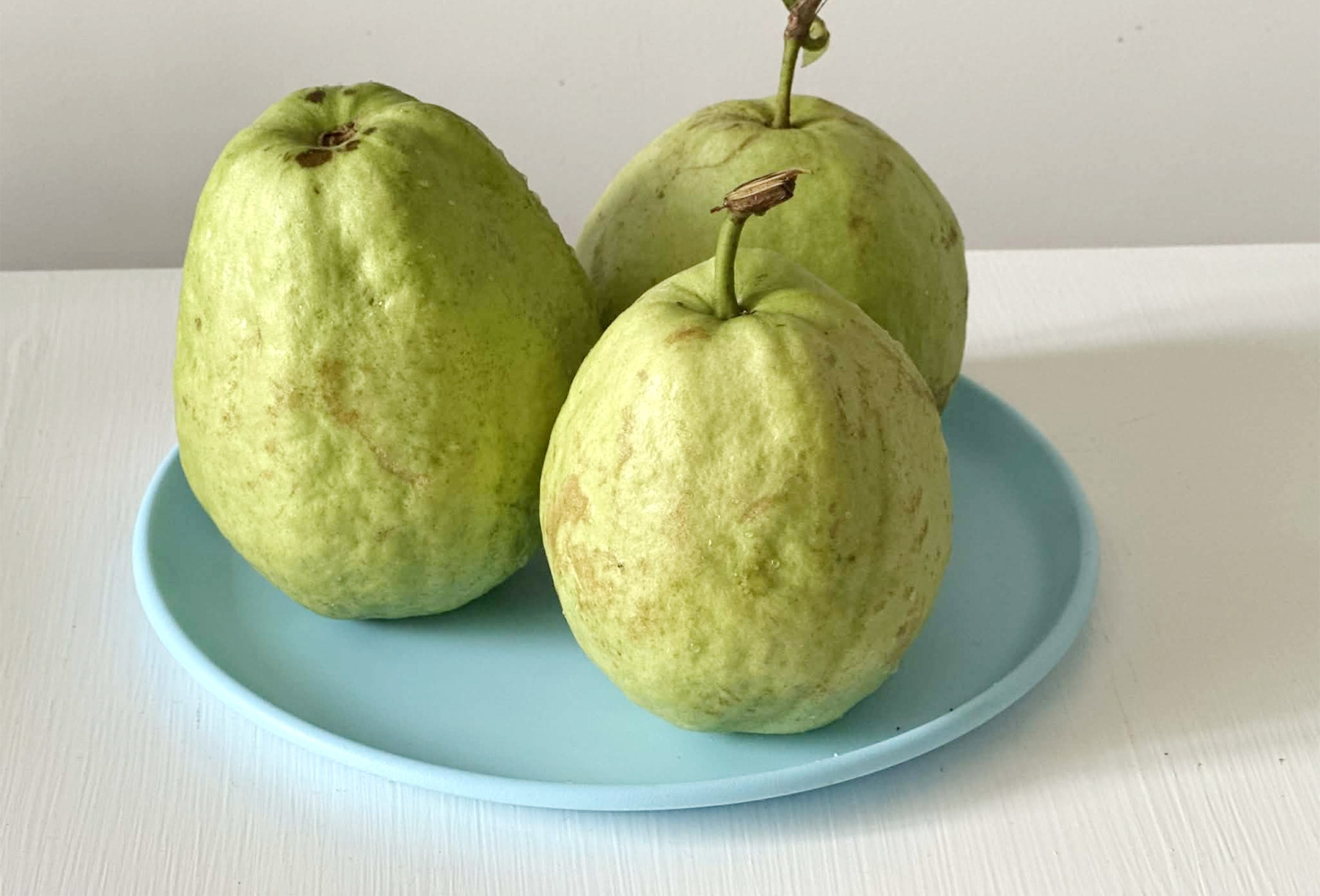 6 loại quả nhiều chất xơ hơn táo, hỗ trợ kiểm soát đường huyết, giảm mỡ máu