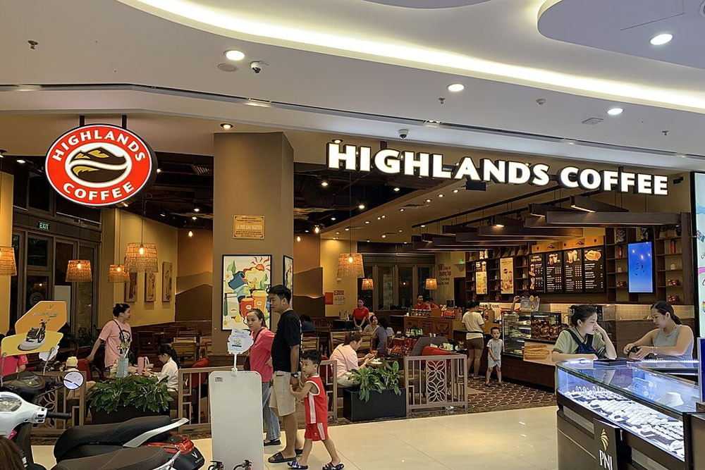 'Cha đẻ' người Việt chi 2300 tỷ mua lại cổ phần Highlands Coffee