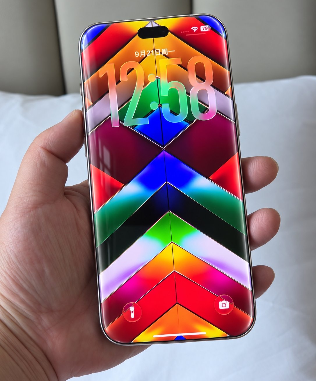 iPhone 20 Pro 1.png