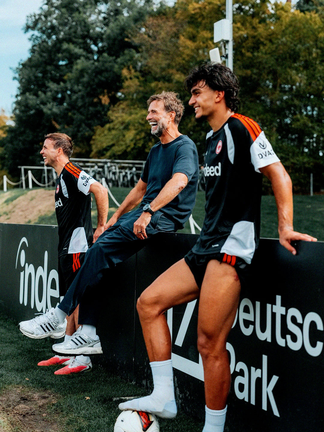 https://static-images.vnncdn.net/vps_images_publish/000001/000003/2026/9/23/klopp-2-507.jpg