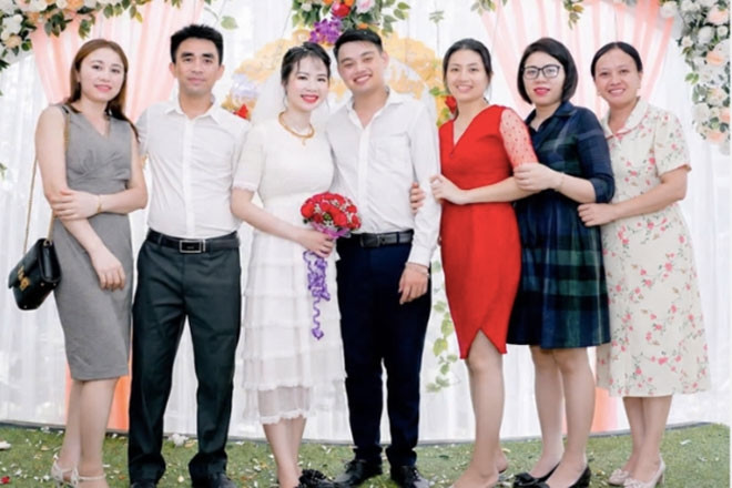 Mẹ kế ở Nghệ An 30 năm yêu thương 4 con riêng của chồng, mãn nguyện khi về già