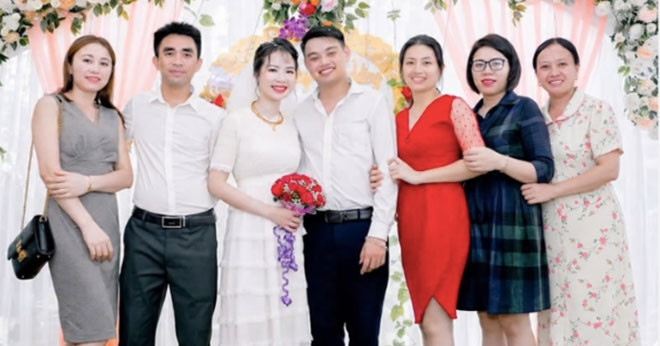 Bà Phạm Thị Thảo – “Mẹ” nuôi dạy năm con suốt ba thập kỷ, con gái trở thành dược sĩ