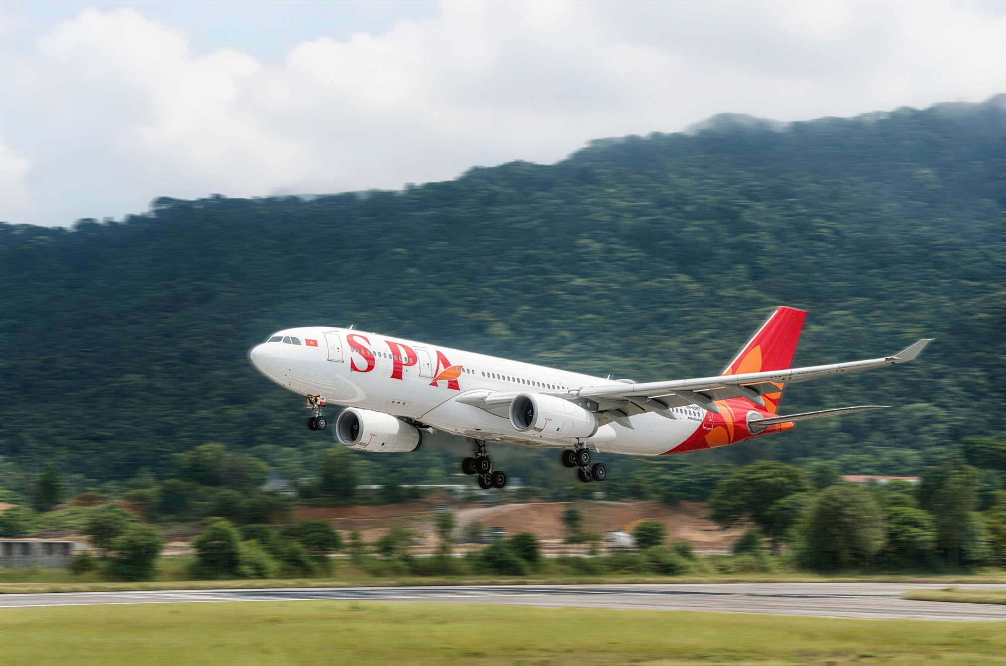siêu tàu bay A330 .jpg