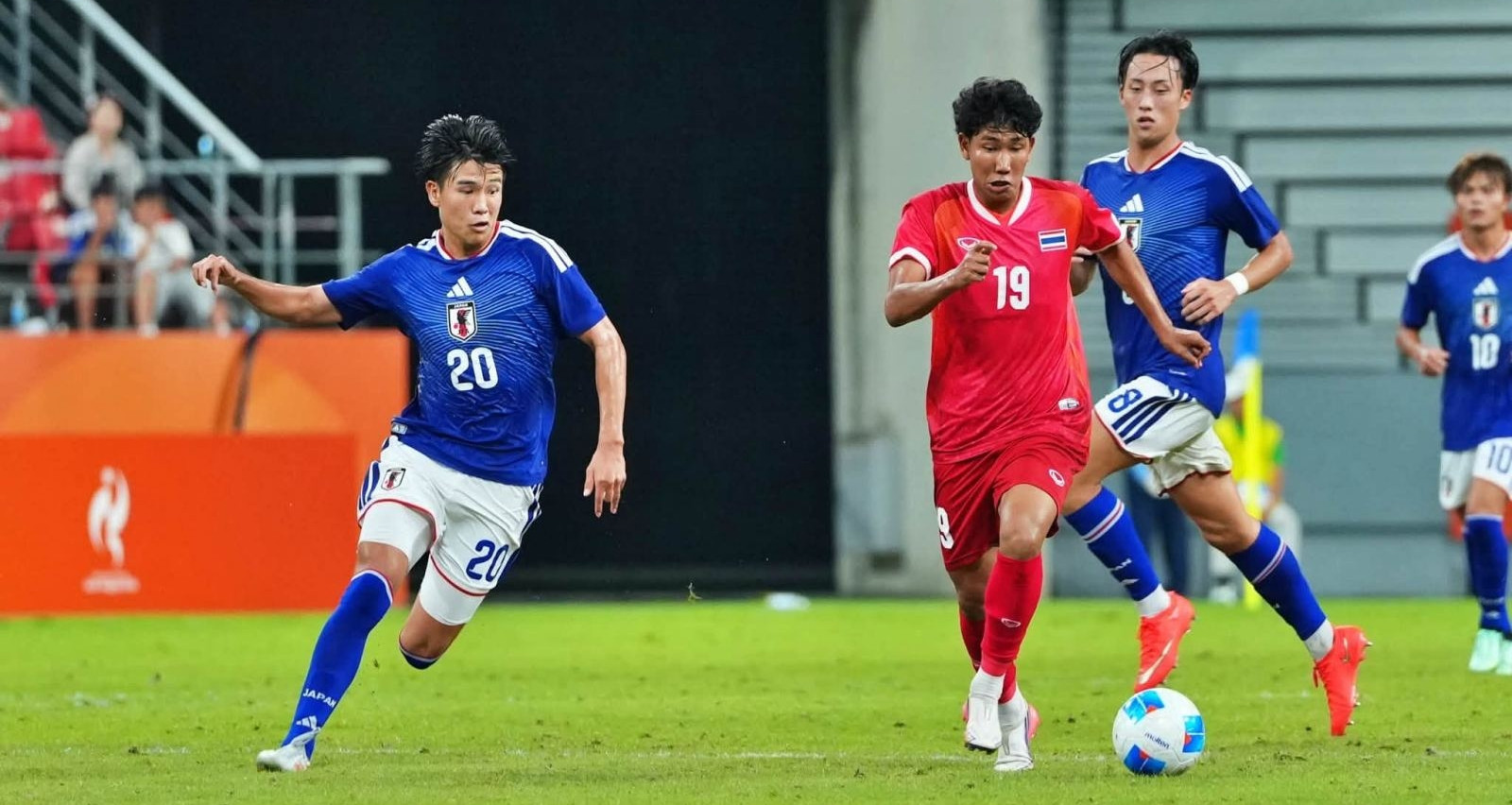 Xác định 4 cặp đấu vòng tứ kết bóng đá nam Asiad 2026