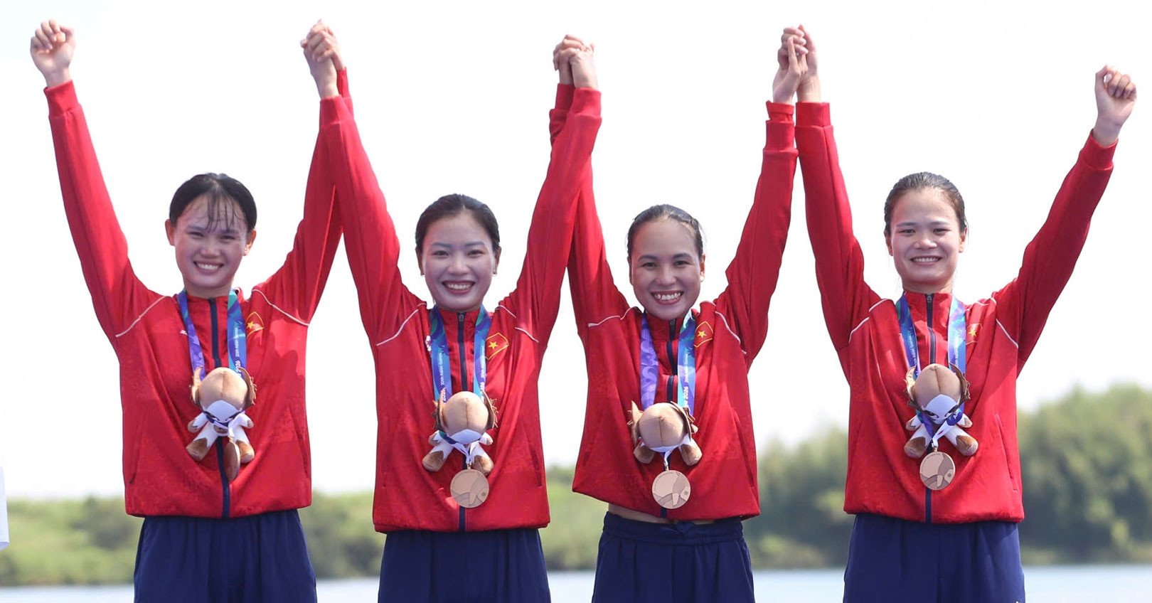 ASIAD 2026 ngày 24/9: Điền kinh Việt Nam nghẹt thở giành HCĐ 4x400m
